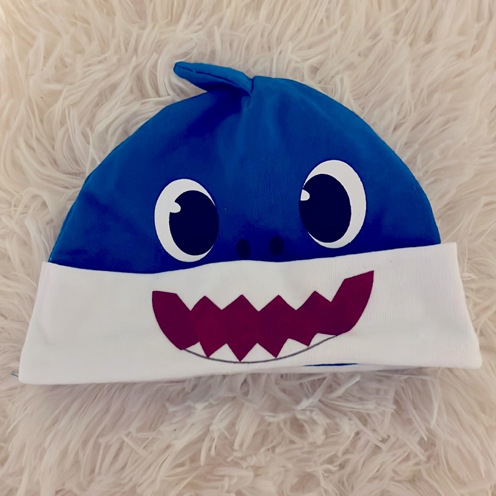 Baby shark hat